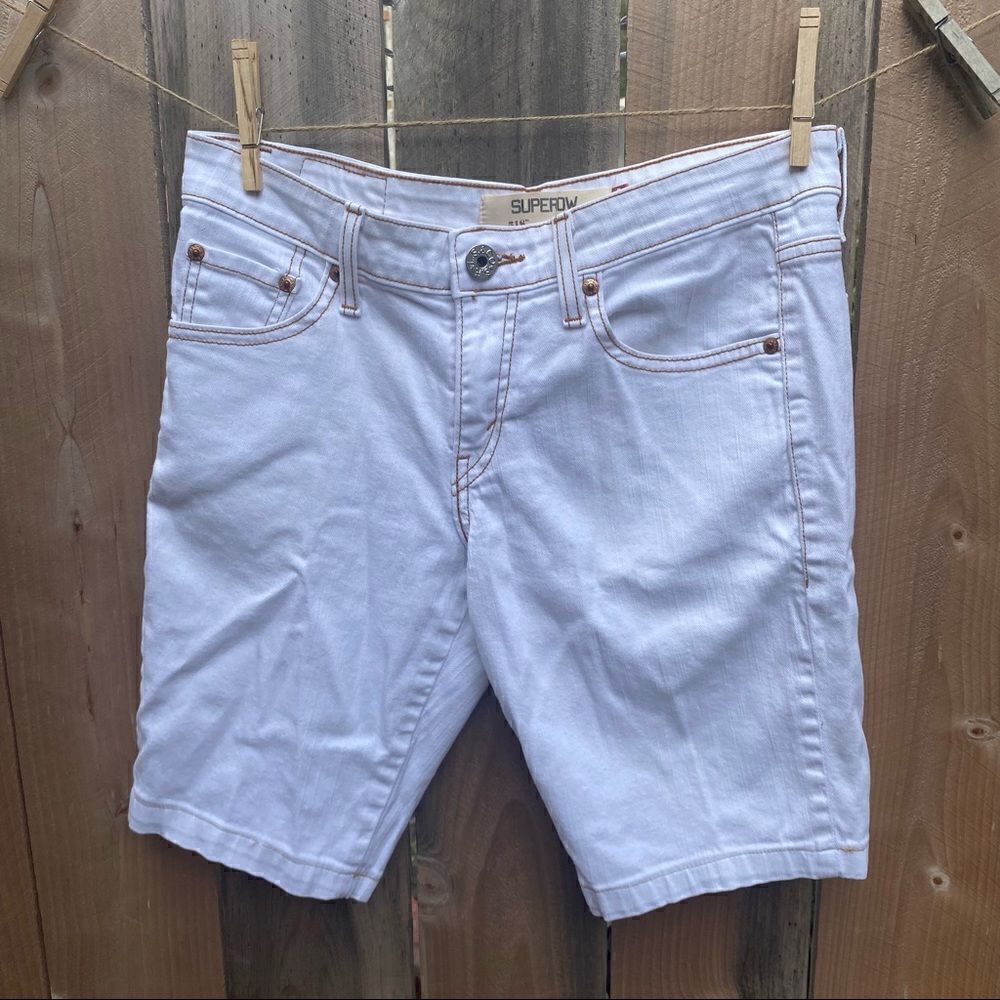 Vintage white tab 518 Levi’s white jeans shorts size 7 Y2K